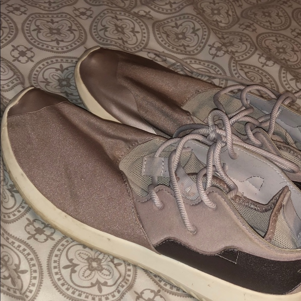 adidas rose gold shoes
